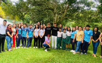 Los jóvenes de Madrid que apostaron por un proyecto social, humanizando el emprendimiento en Costa Rica